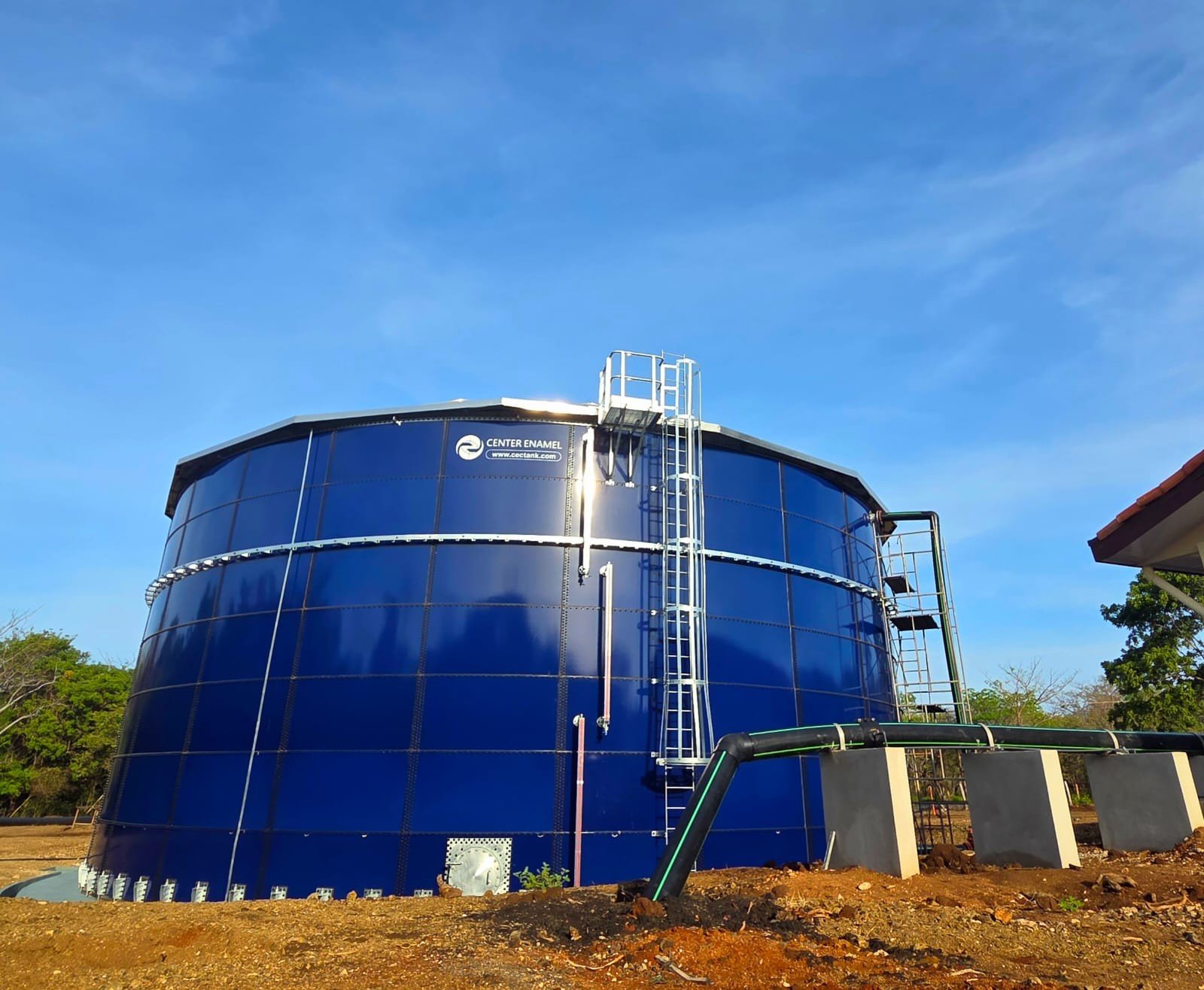 2,500 m³ glass-fused-to-steel tank at the Pinilla desalination plant